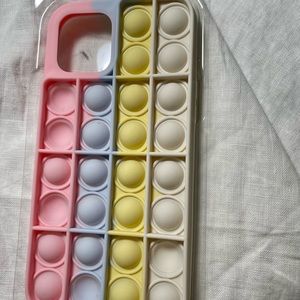 iPhone 12 Pro Max popits silicone case